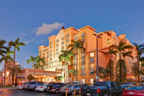 hilton miami international airport.